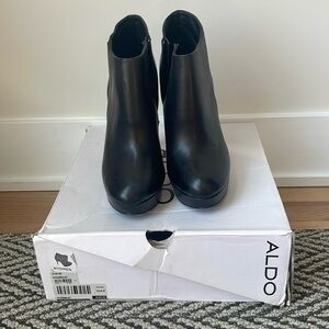 Aldo black leather bootie